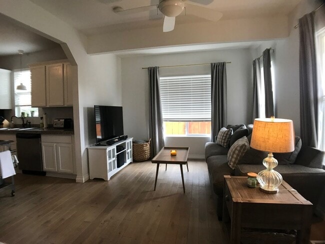 4116 SE 66th Ave in Portland, OR - Building Photo - Building Photo