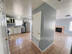 1225 11th St SE in Rio Rancho, NM - Building Photo - Building Photo