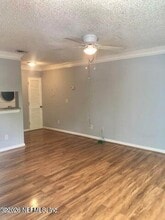 100 Fairway Park Blvd in Palm Valley, FL - Foto de edificio - Building Photo