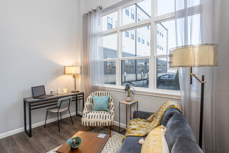 Lancaster Lofts in New Albany, IN - Building Photo - Interior Photo