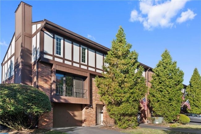 property at 238 Woodbridge Dr