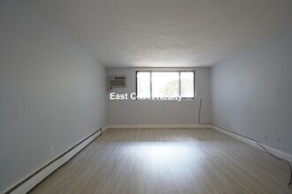 16 Whites Ave in Watertown, MA - Foto de edificio - Building Photo