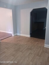8147 Vernell St in Jacksonville, FL - Building Photo - Building Photo