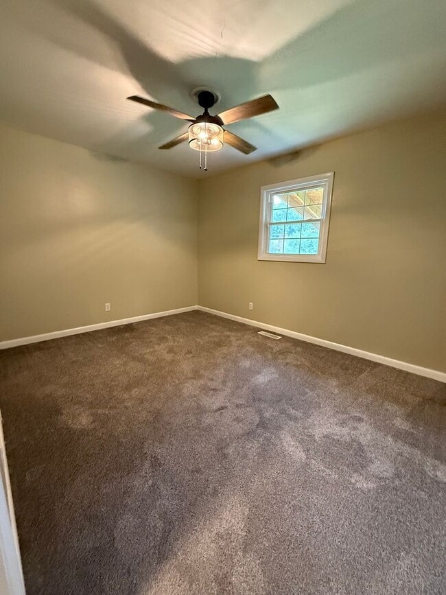 300 Talbert Dr in Hopkinsville, KY - Building Photo - Building Photo