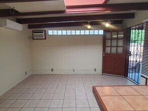 2924 N Estrella Ave-Unit -Estrella2924-B in Tucson, AZ - Building Photo - Building Photo