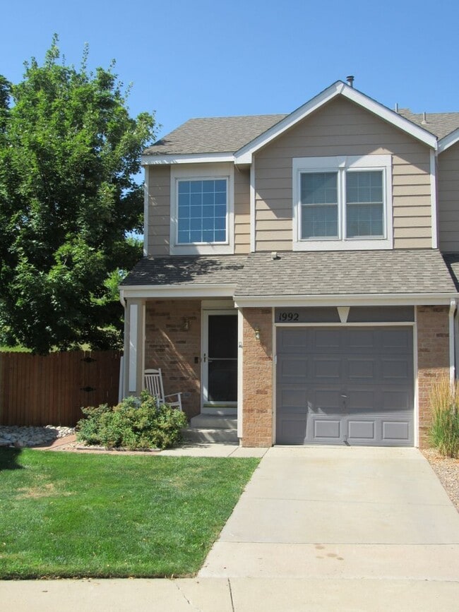 property at 1992 E 102nd Cir