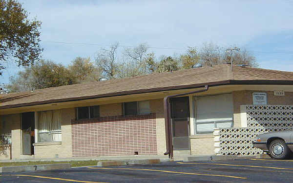 Zephyr Street Apartments in Lakewood, CO - Building Photo