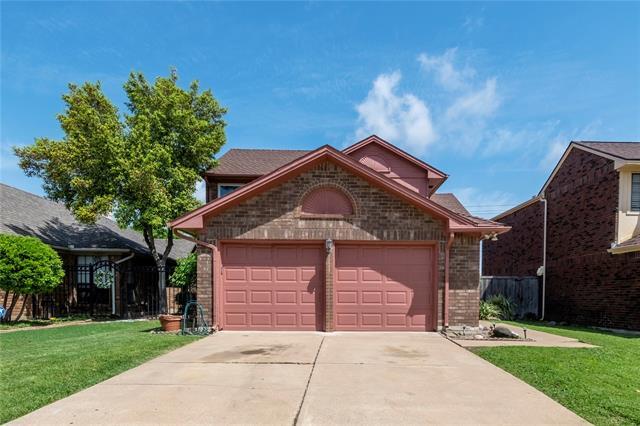 property at 3817 Suffolk Ln