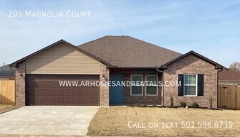 205 Magnolia Cr in Jacksonville, AR - Building Photo