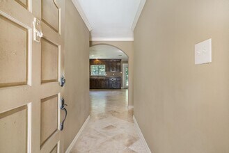 6319 Hollow Pines Dr in Houston, TX - Building Photo - Building Photo