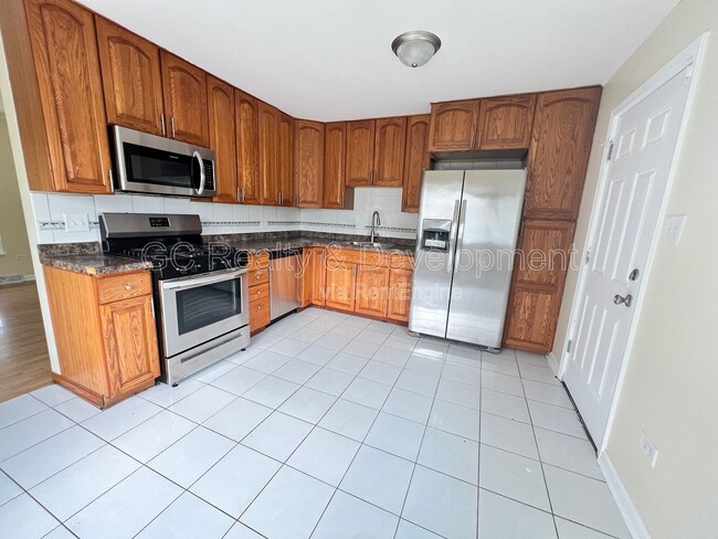 206 E Center St in Glenwood, IL - Building Photo - Building Photo