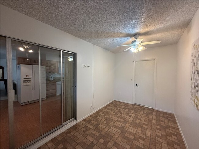 2545 Kemp Ave in Kingman, AZ - Building Photo - Building Photo