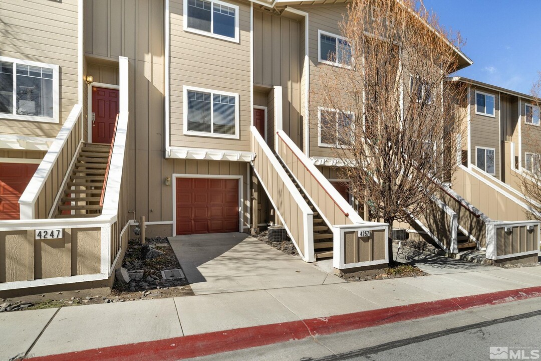 4257 Kathleen Denise Ln in Reno, NV - Building Photo