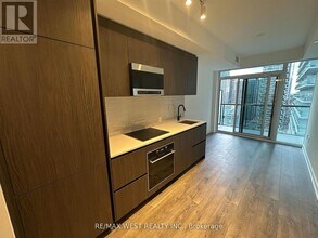 127 Broadway Ave in Toronto, ON - Building Photo - Building Photo