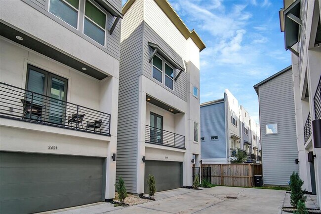 2623 Hutchins St in Houston, TX - Building Photo - Building Photo