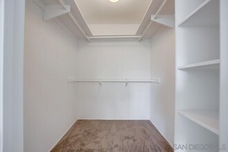 4651 Pico St in San Diego, CA - Foto de edificio - Building Photo