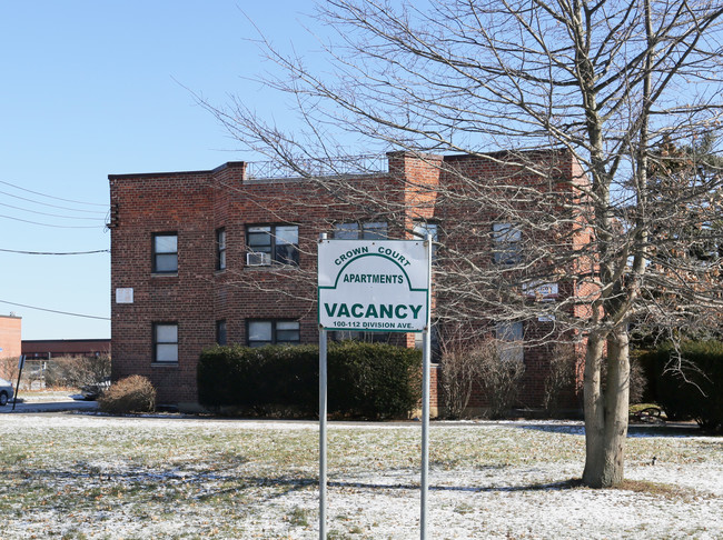 Levittown Gardens in Levittown, NY - Building Photo - Building Photo