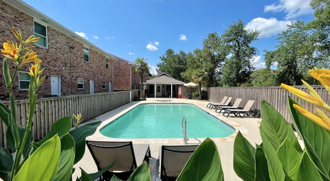 Creekwood Townhomes in Hammond, LA - Foto de edificio