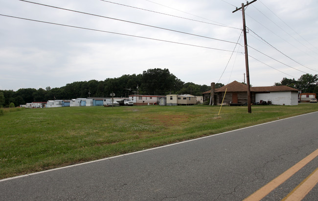 202 Supper Club Rd in Mebane, NC - Building Photo - Building Photo