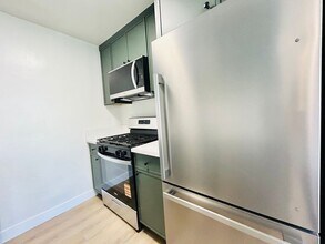 nat105 in Los Angeles, CA - Building Photo - Building Photo