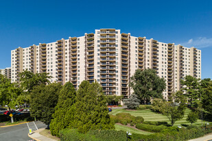 Watergate At Landmark Apartments