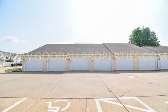 2323 E Porter in Des Moines, IA - Foto de edificio - Building Photo