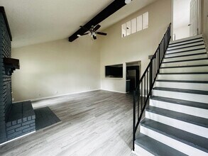1203 W Texas St in Denison, TX - Building Photo - Building Photo