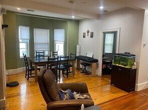 44 Mozart St in Boston, MA - Building Photo - Building Photo