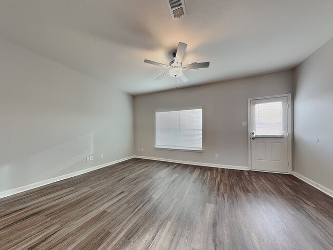 9609 Teton Vis Dr in Fort Worth, TX - Building Photo - Building Photo