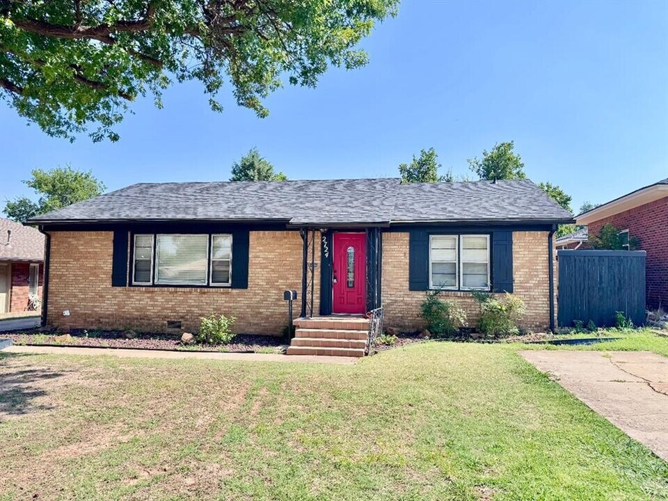 2724 NW 33rd St in Oklahoma City, OK - Building Photo