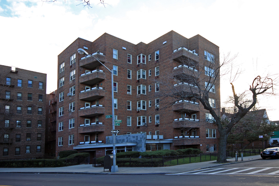 1600 Caton Ave in Brooklyn, NY - Foto de edificio