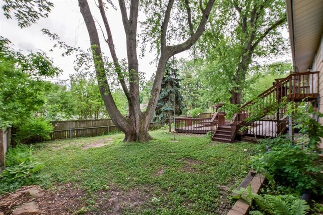 property at 6409-6411 Hammersley Rd