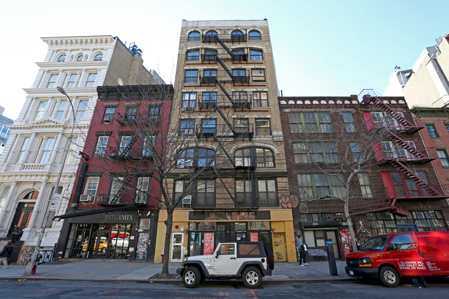 334-336 Bowery in New York, NY - Foto de edificio - Building Photo