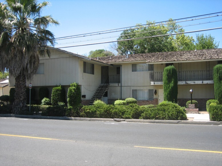 901 W 6th St in Madera, CA - Building Photo