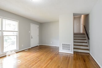 1530 Ridgewood Dr in Gastonia, NC - Foto de edificio - Building Photo