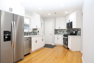 9622 N Kildare Ave in Skokie, IL - Building Photo - Building Photo