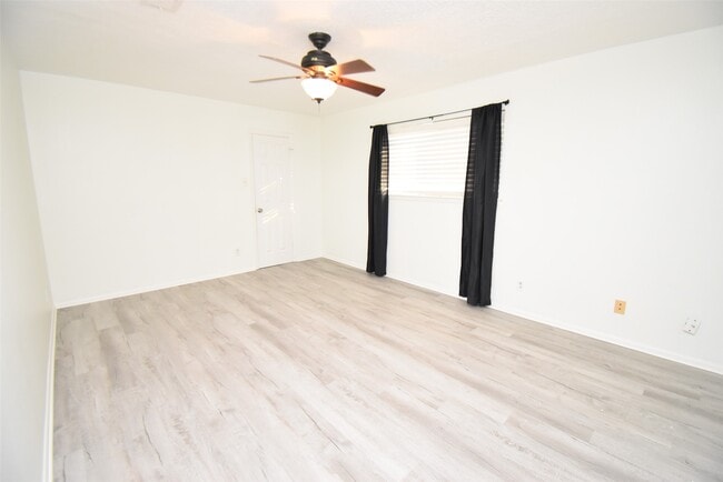 property at 82 Harbor Ln