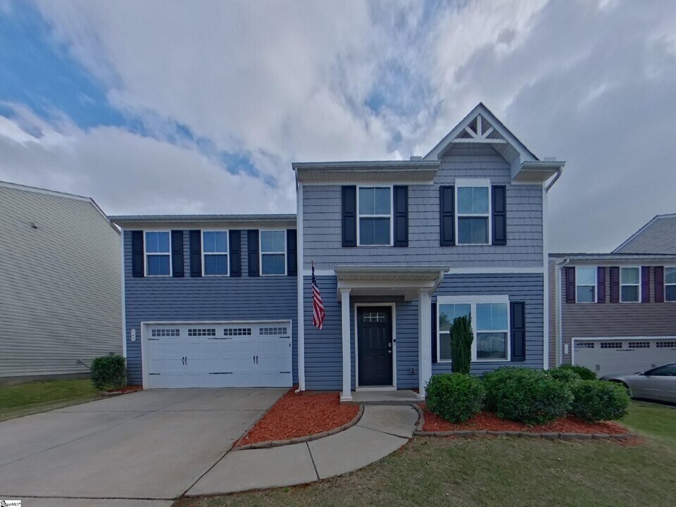 549 Heavenly Days St in Inman, SC - Building Photo