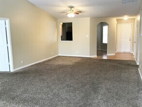 10136 Honeywell Ln in Indianapolis, IN - Building Photo - Building Photo