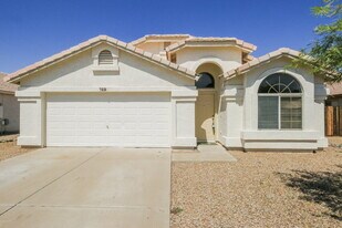 748 W Dublin St in Gilbert, AZ - Building Photo