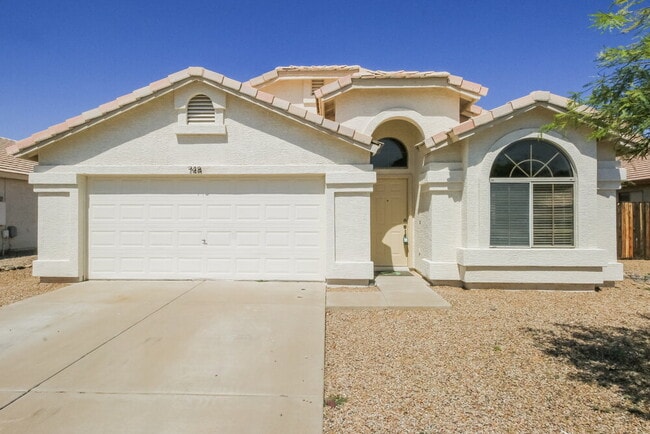 property at 748 W Dublin St