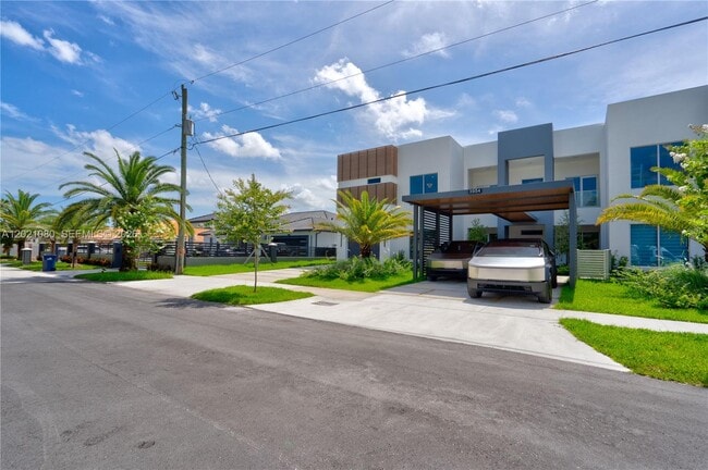 property at 3954 SW 137th Ct