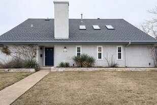 8719 Gladwood Ln in Dallas, TX - Building Photo