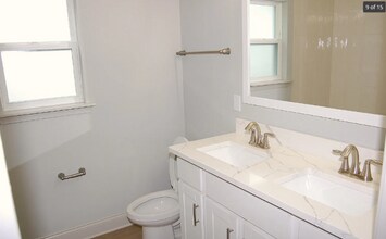 377 Palm Dr in New Smyrna Beach, FL - Building Photo - Building Photo