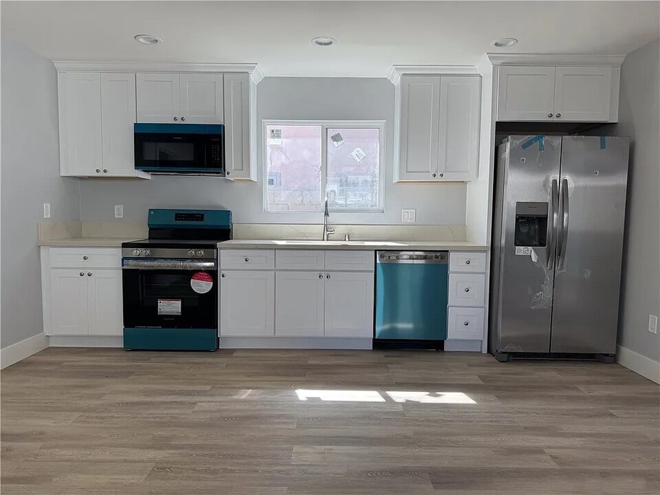 40 Emerson Ave in Crockett, CA - Building Photo