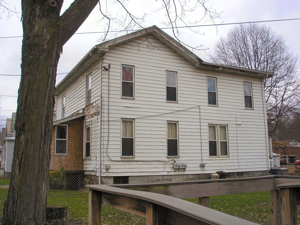 1189-1191 S Main St in Meadville, PA - Building Photo