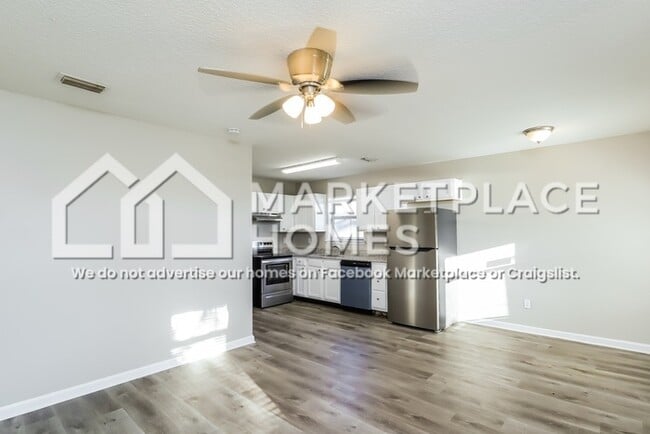 1127 S 11th St in Fernandina Beach, FL - Building Photo - Building Photo