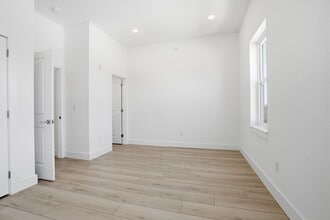 147-149 N Gross St, Unit 2 in Philadelphia, PA - Building Photo - Building Photo