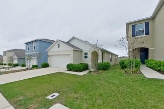 32036 Katelin Cir in Leesburg, FL - Building Photo - Building Photo