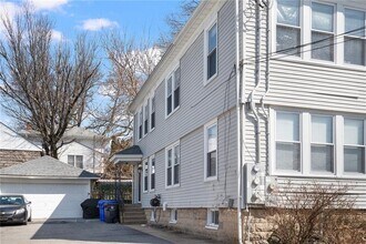 45 Auburn St in Pawtucket, RI - Building Photo - Building Photo